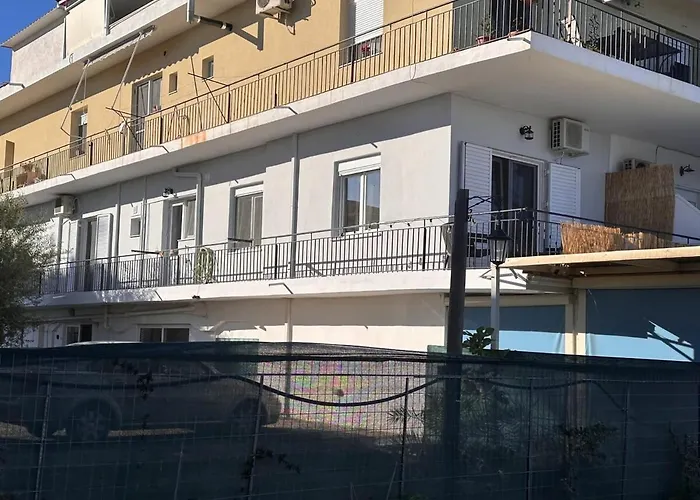 Beachview Chic Modern