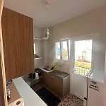 Beachview Chic Modern Apartment Agioi Theodoroi (Corinthia)